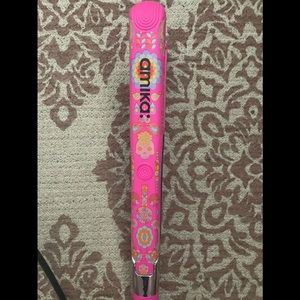 AMIKA Illuminati diamond ceramic flat iron